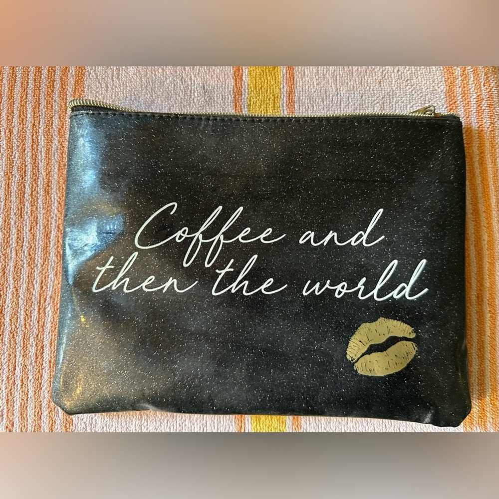 RUBY & CASH makeup pouch 

Black and Gold Women's Bag